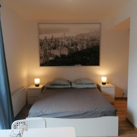 פראג Brand New Studio Apartment # 45 With Free Parking In The City Center מראה חיצוני תמונה